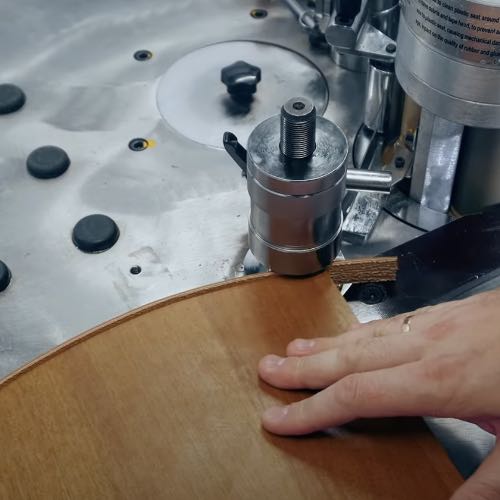 Криволинейное нанесение кромки