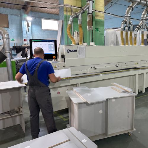 Прямолинейное нанесение кромки